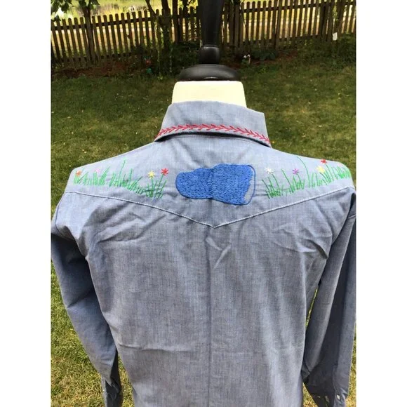 Vintage Sears Embroidered Western Shirt M Denim Floral Design Long Sleeve - Picture 8 of 11